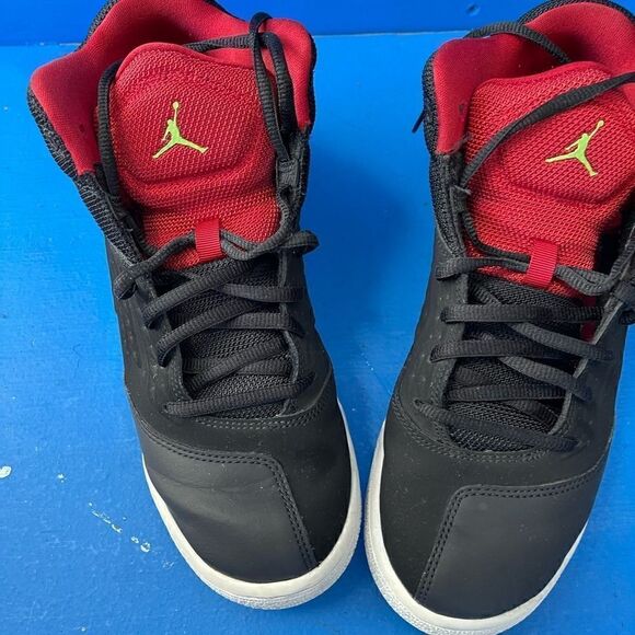 Air Jordan Youth New School GS Shoes 768902-013 Black/Red Boys Youth Size 7Y. - Picture 5 of 6